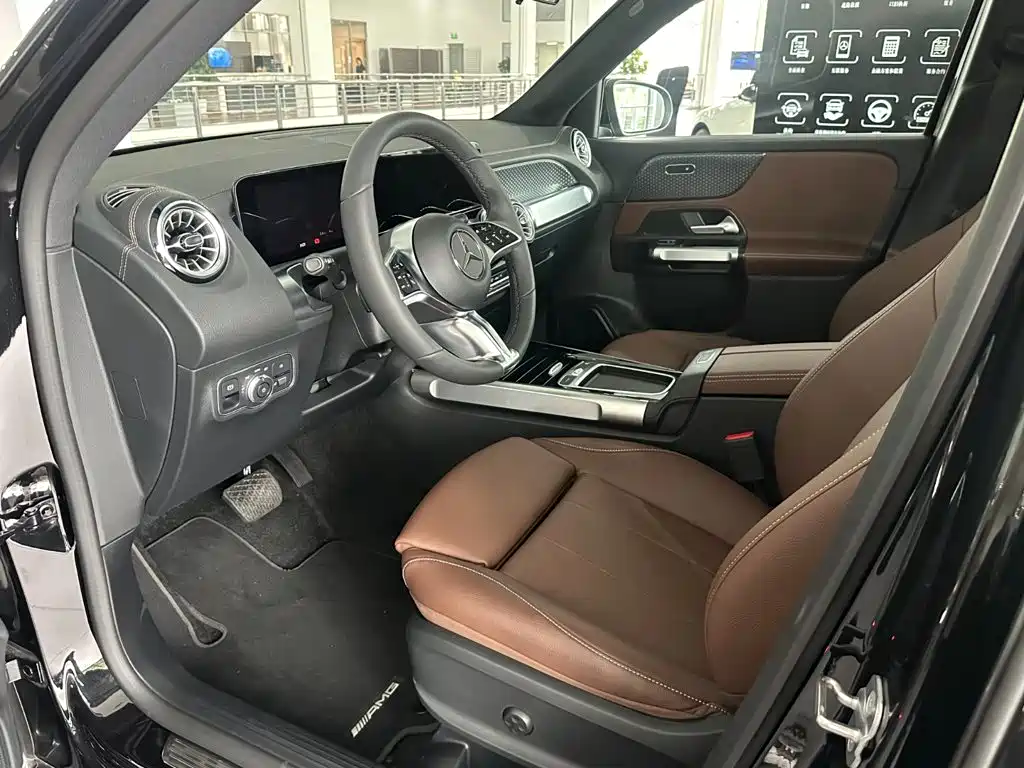 Mercedes-Benz GLB — миниатюра 10