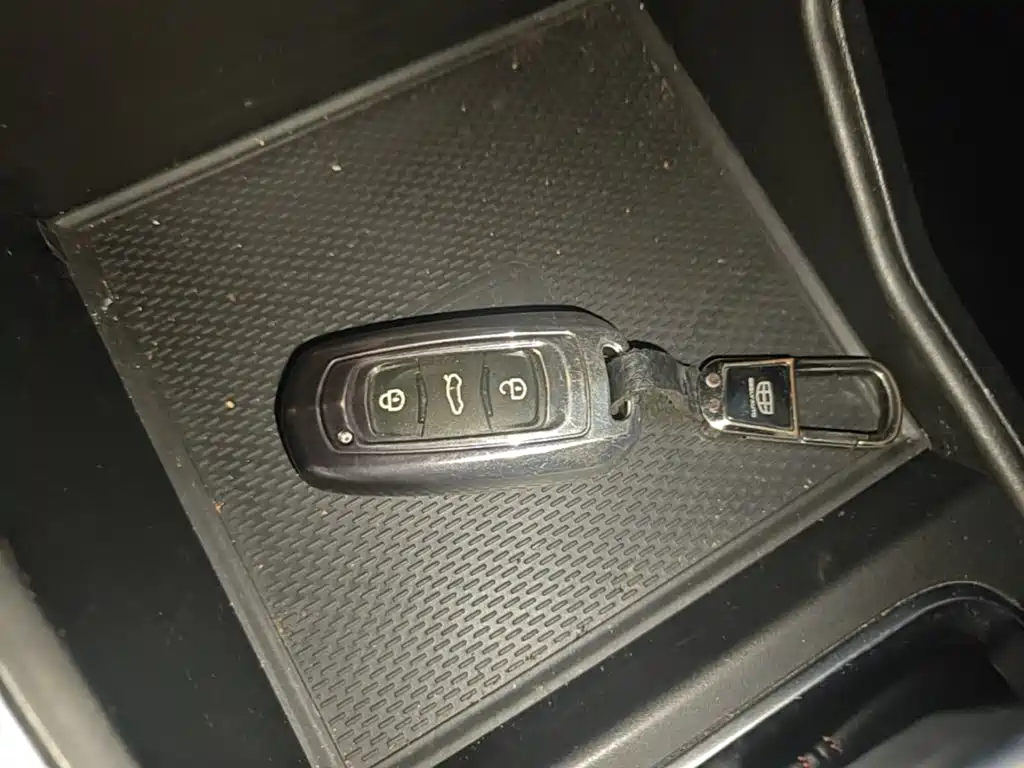 Geely Vision X3 — миниатюра 9