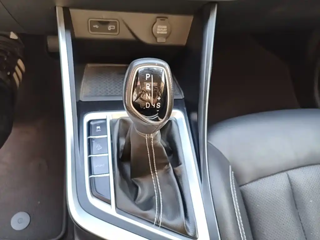 Geely Vision X3 — миниатюра 14
