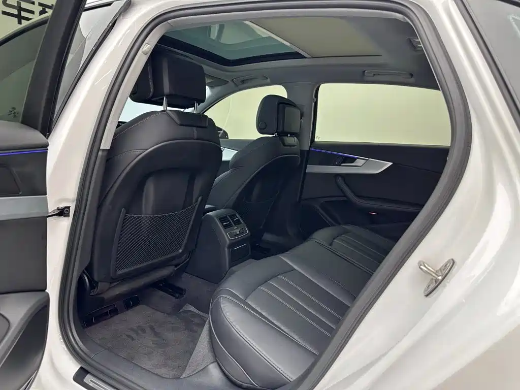 Audi A4L — миниатюра 21