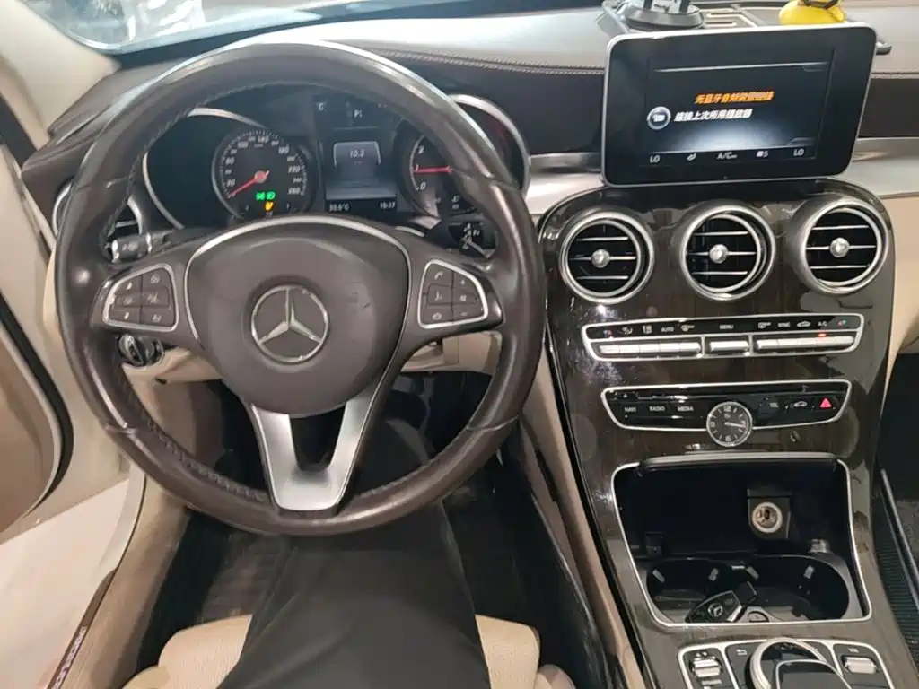 Mercedes-Benz C-Class — миниатюра 10