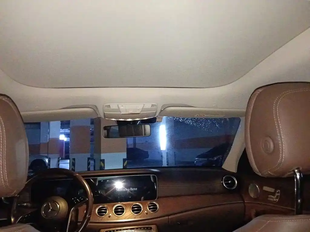 Mercedes-Benz E-Class — миниатюра 9