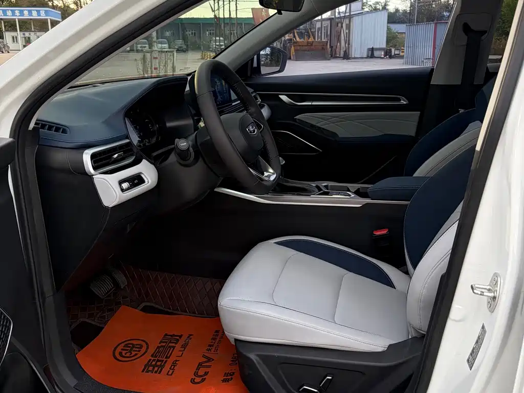 Geely Emgrand — миниатюра 5
