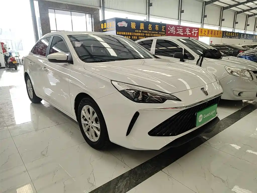 Roewe i5 2023 1.5L MT