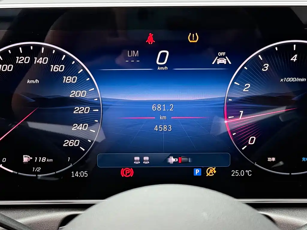 Mercedes-Benz CLE — миниатюра 12
