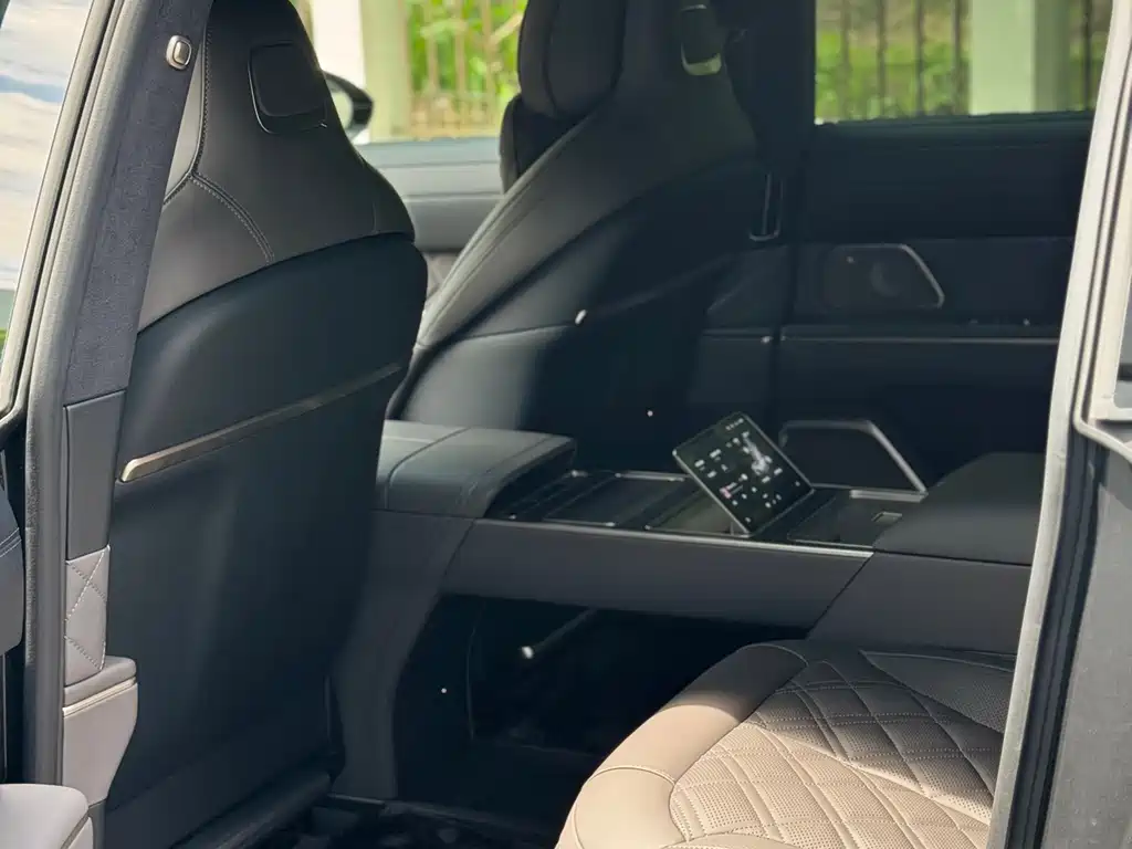 NIO ET9 2025 102kWh