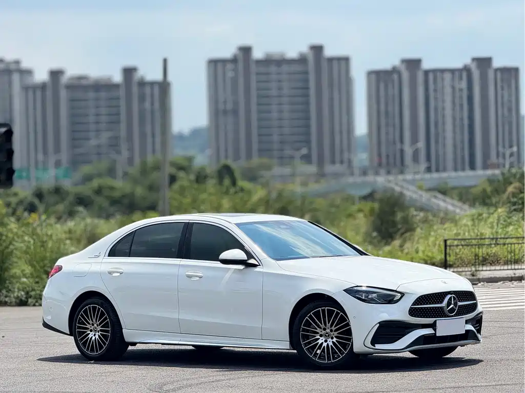 Mercedes-Benz C-Class — миниатюра 3