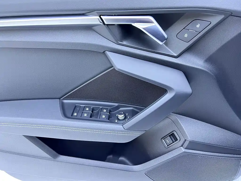 Audi A3 — миниатюра 10