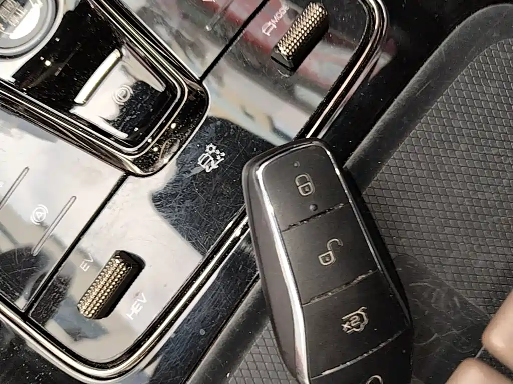BYD Han — миниатюра 9