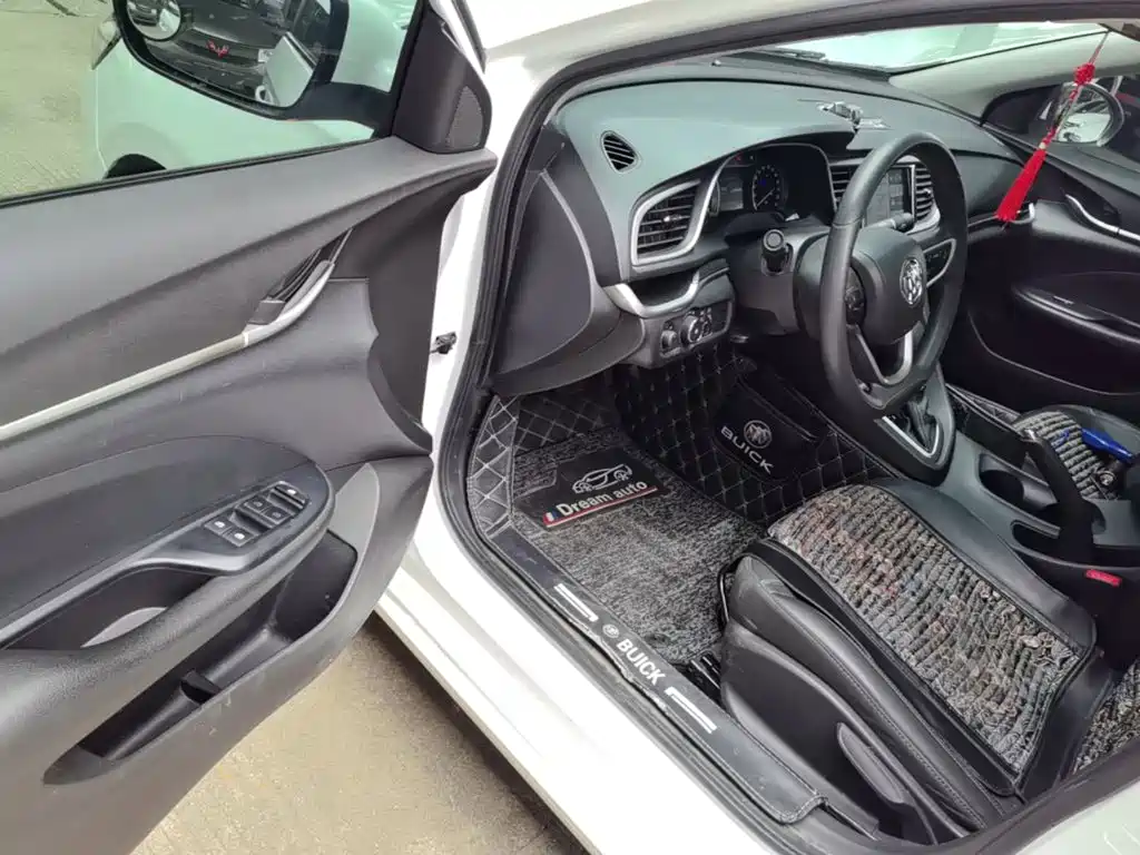Buick Excelle — миниатюра 16