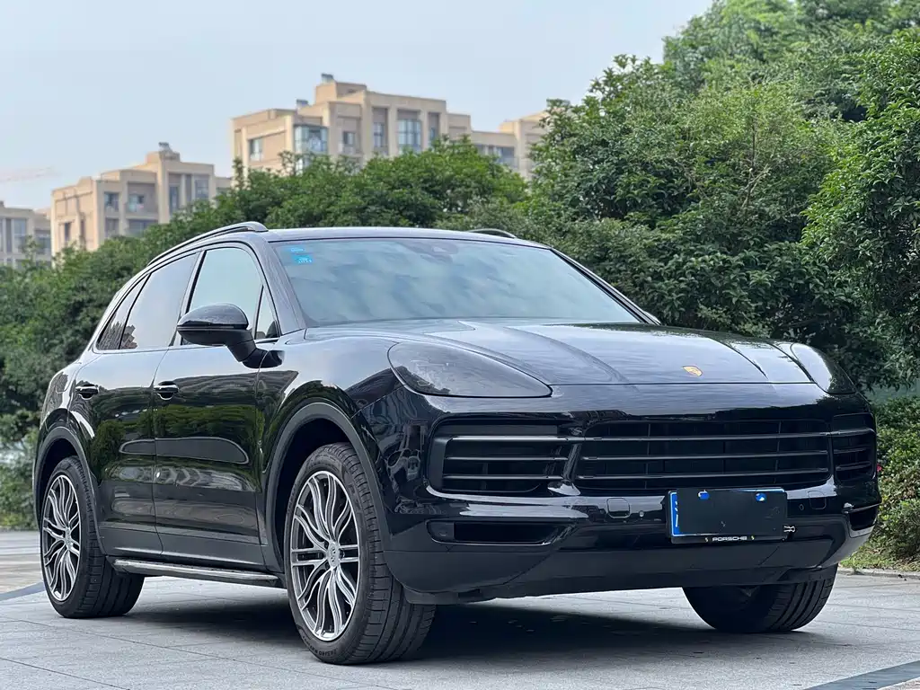 Porsche Cayenne — миниатюра 3
