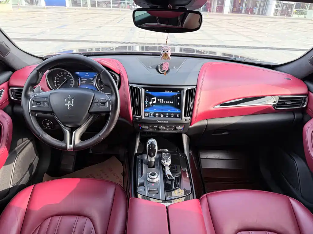 Maserati Levante — миниатюра 12