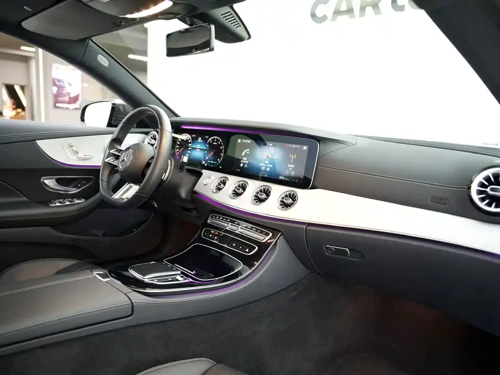 Mercedes-Benz E-Class (Import) — миниатюра 6