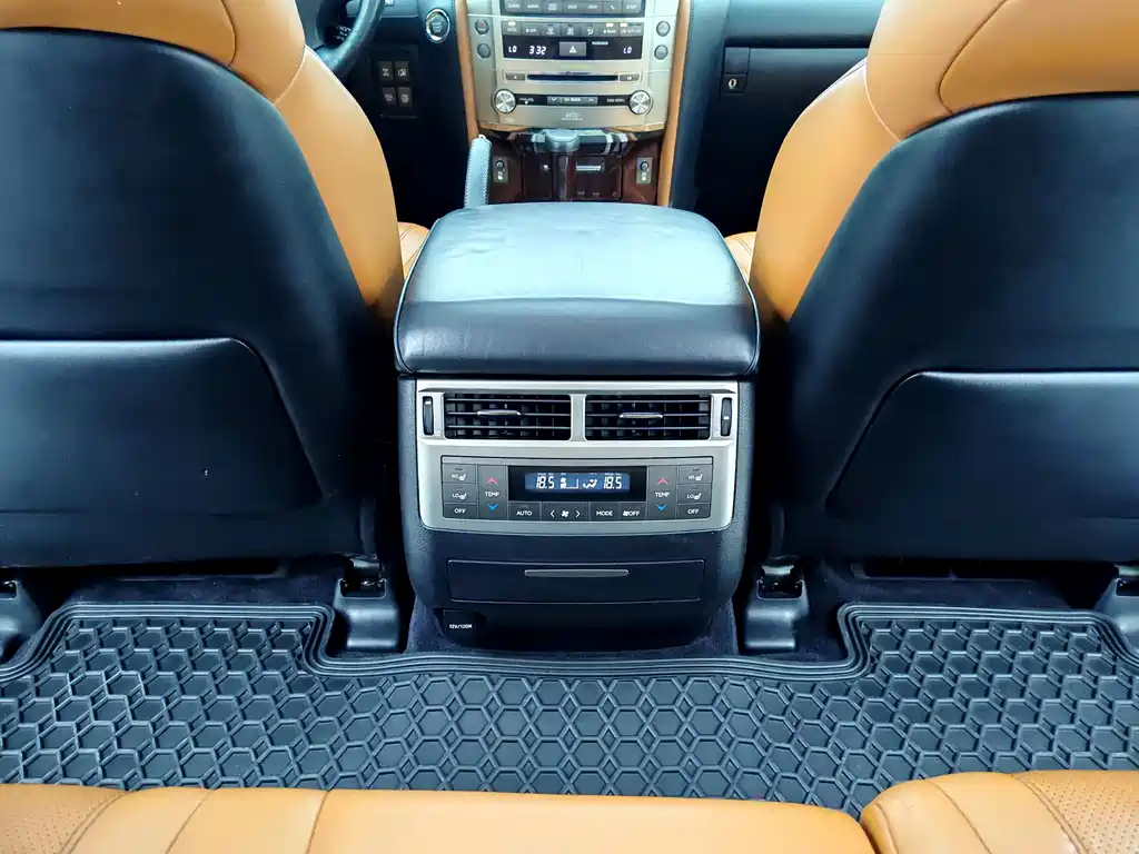 Lexus LX — миниатюра 15
