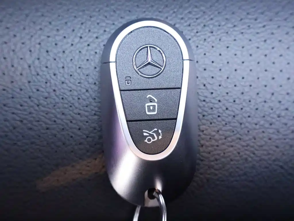Mercedes-Benz C-Class — миниатюра 25