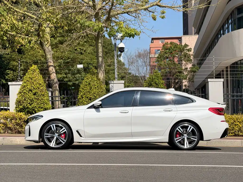 BMW 6 SERIES GT