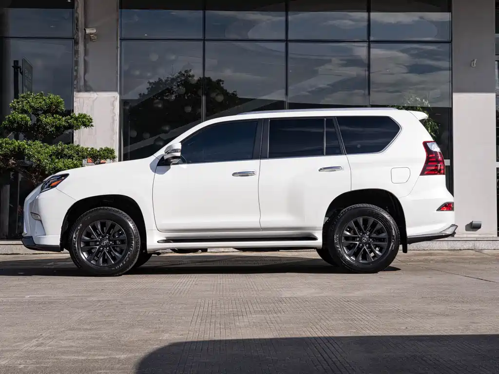 Lexus GX — миниатюра 4