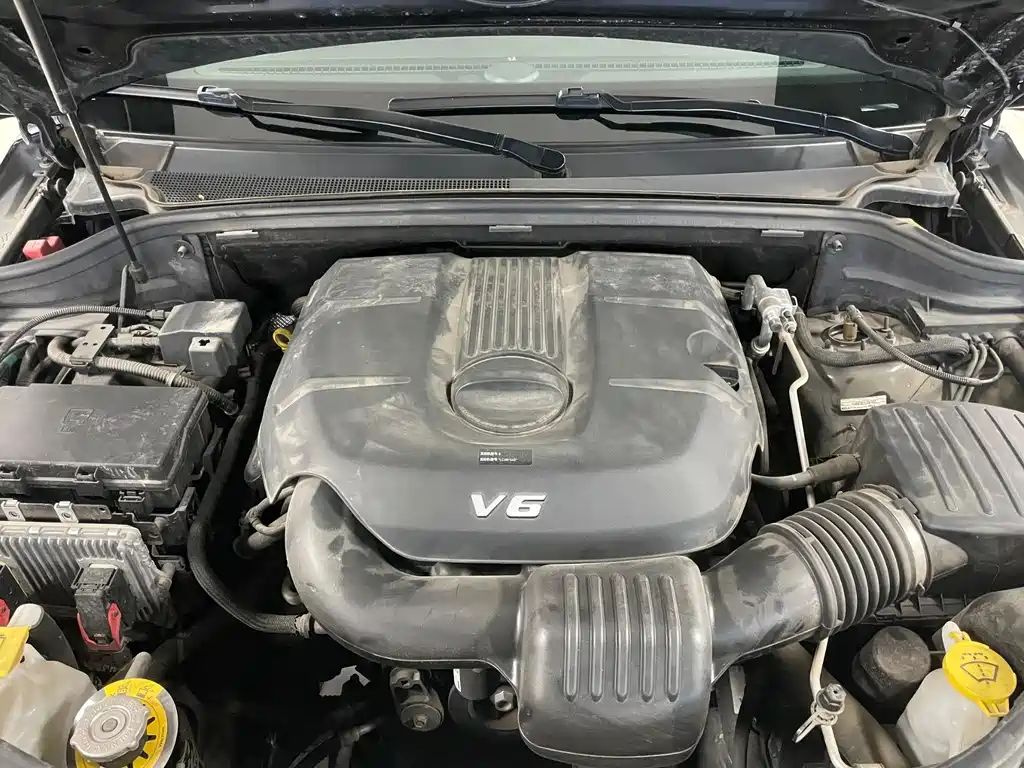 Jeep Grand Cherokee (Import) — миниатюра 23