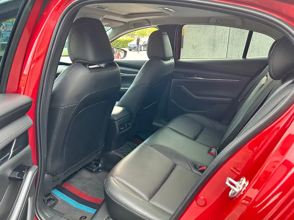 Mazda 3 Axela — миниатюра 6