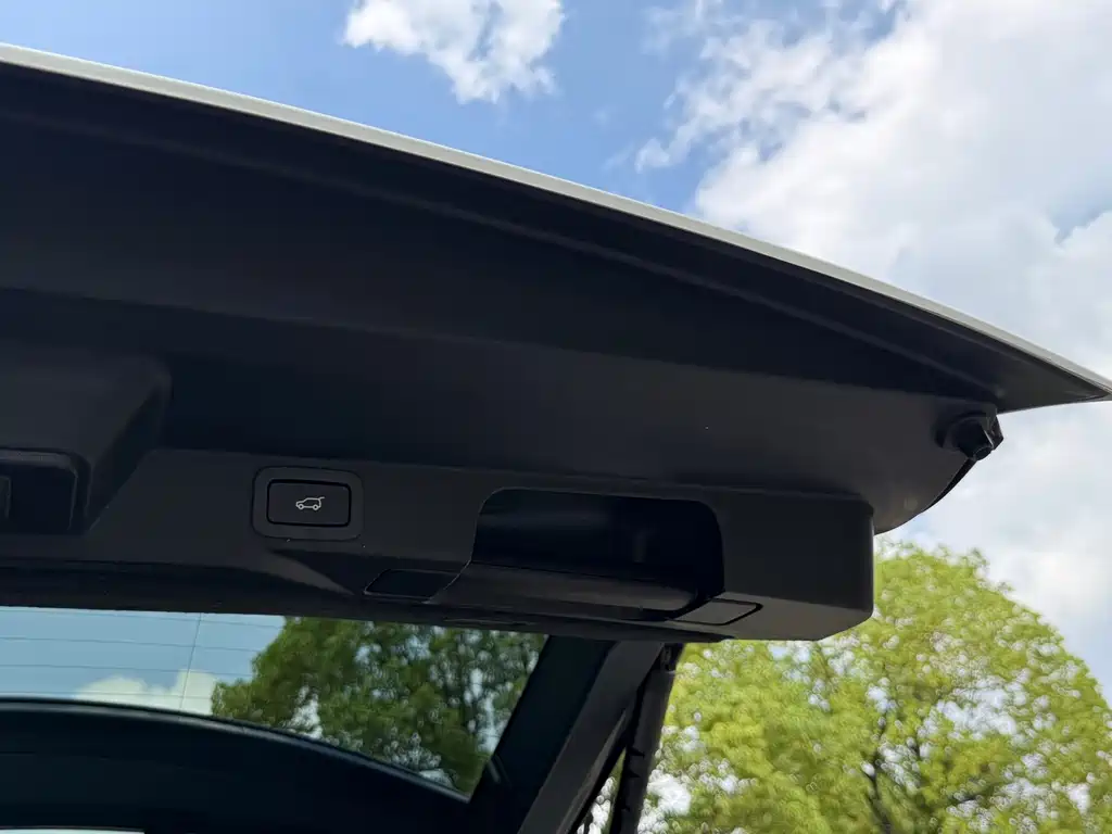 Land Rover Sport — миниатюра 18