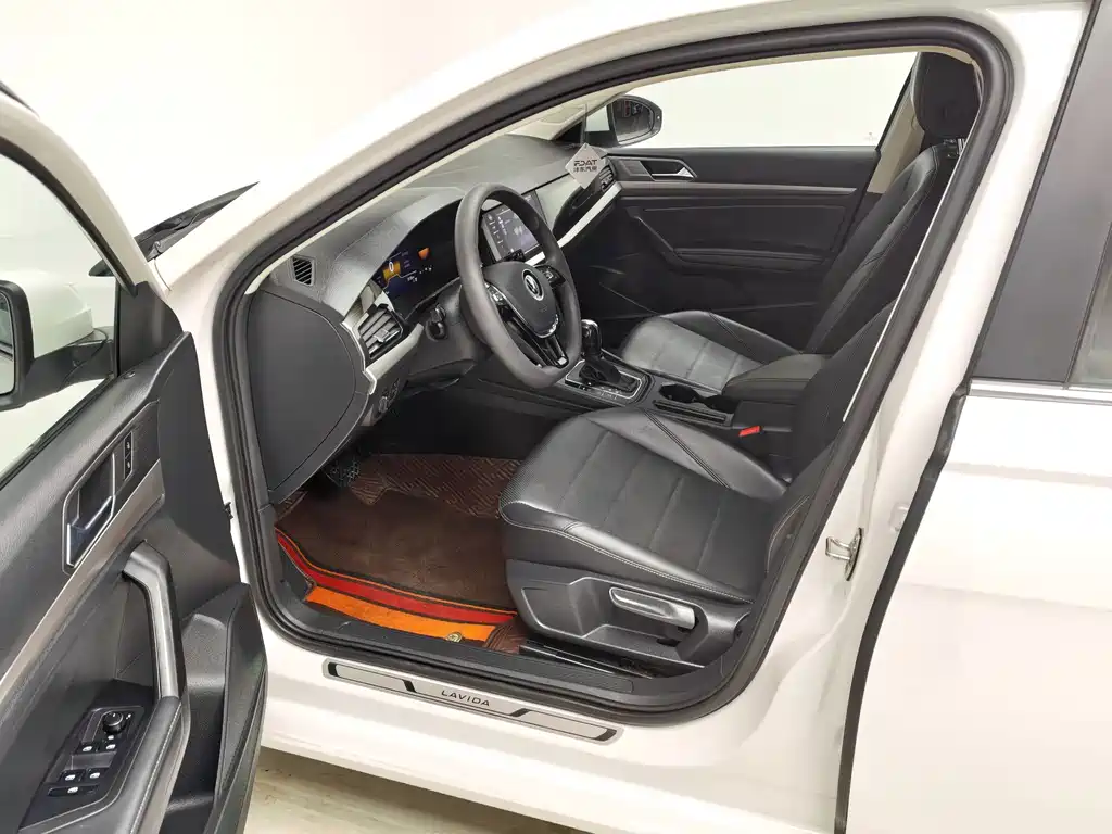 Volkswagen Lavida — миниатюра 13