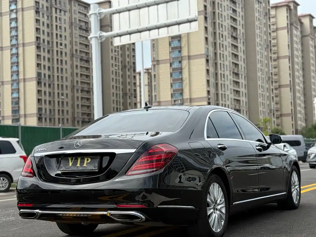 Mercedes-Benz S-Class — миниатюра 13