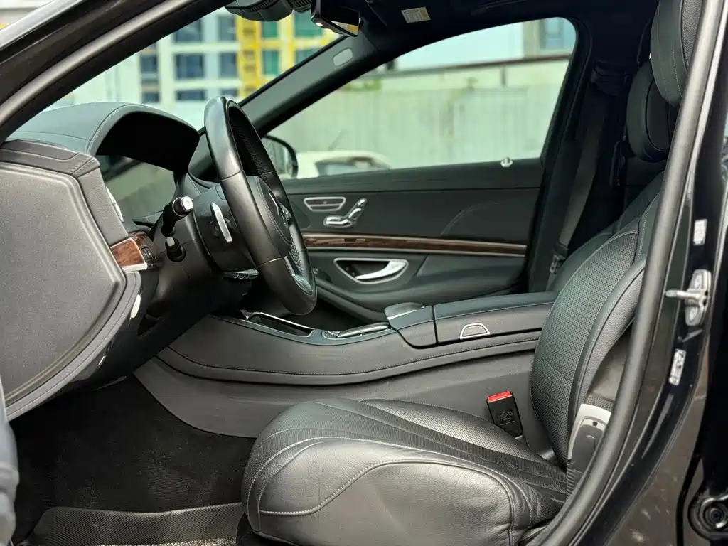 Mercedes-Benz S-Class — миниатюра 5