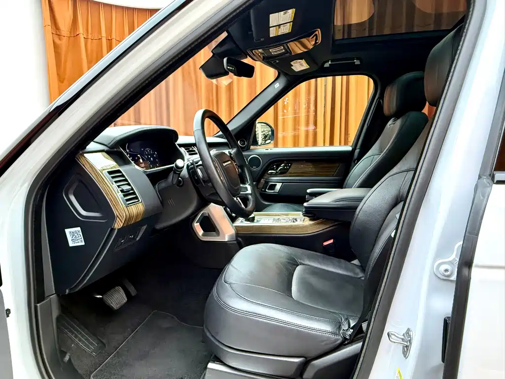 Land Rover Range Rover — миниатюра 7