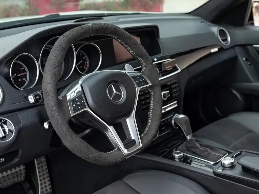 Mercedes-Benz C-Class AMG — миниатюра 12