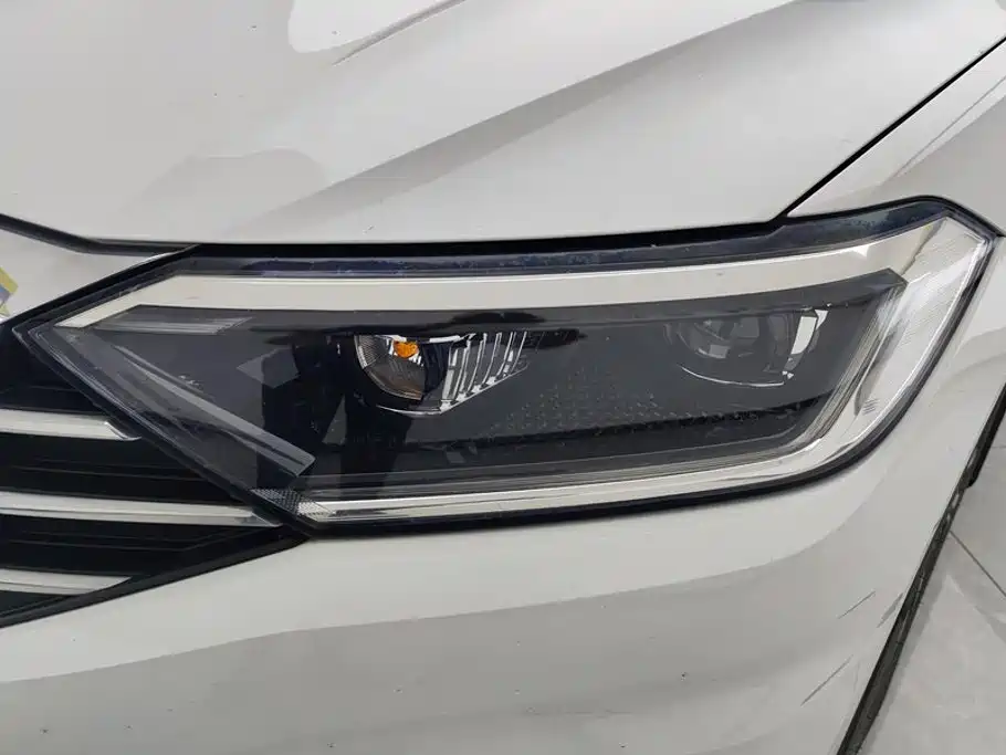 Volkswagen Sagitar — миниатюра 5