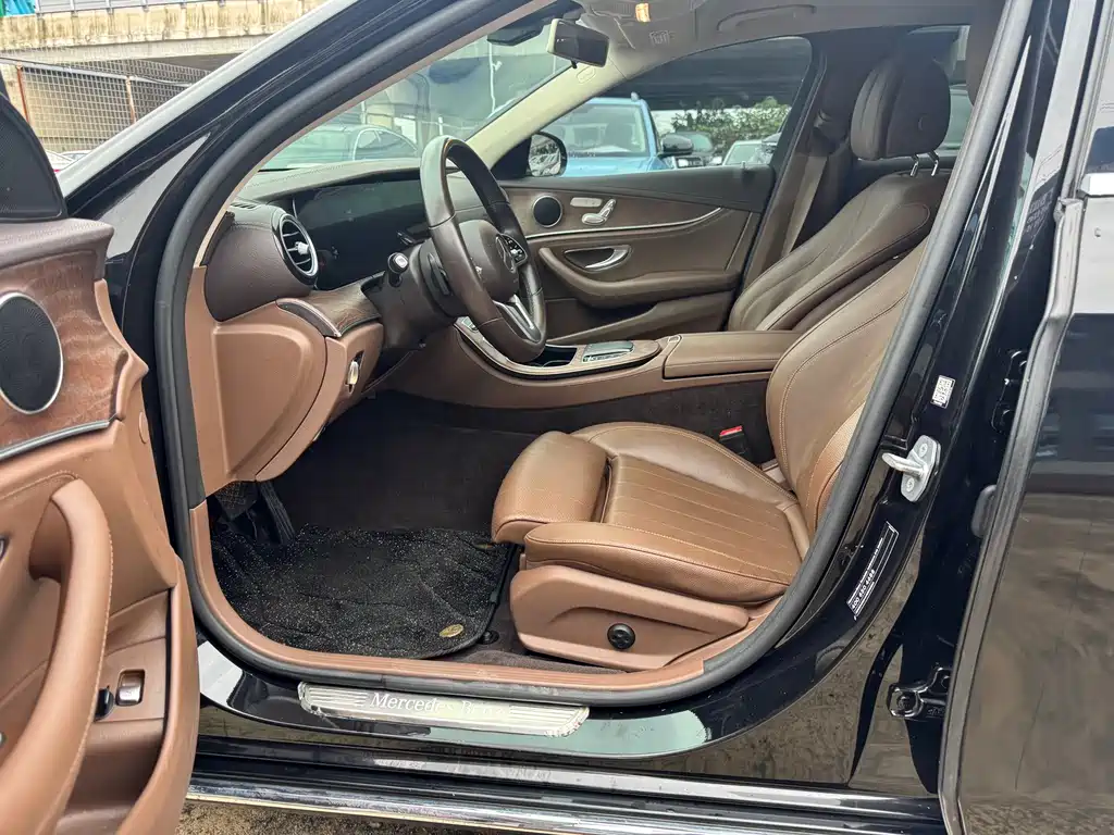 Mercedes-Benz E-Class E 2019 E 200 L 4MATIC