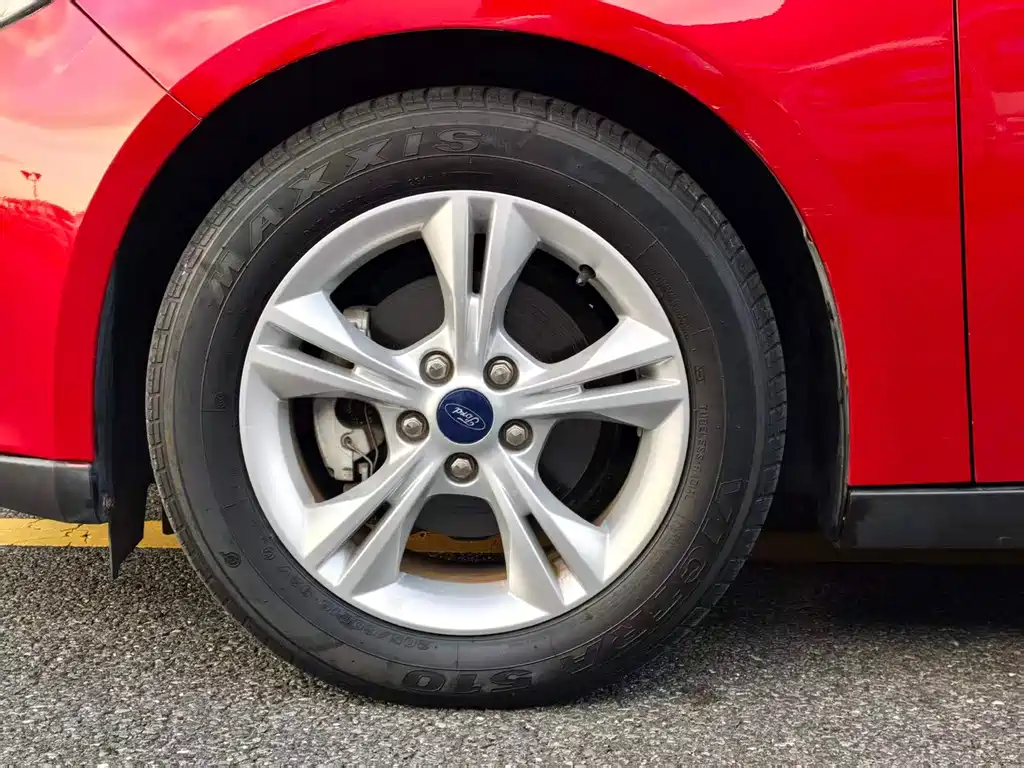 Ford Focus — миниатюра 6