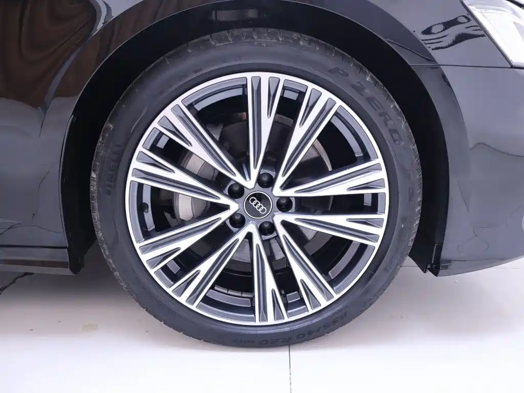 Audi A6L — миниатюра 6