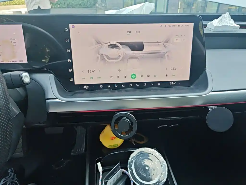 XPeng P7 — миниатюра 6