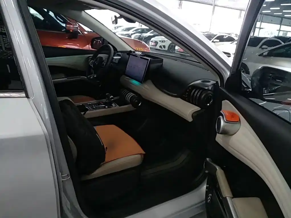 BYD Yuan Plus — миниатюра 25