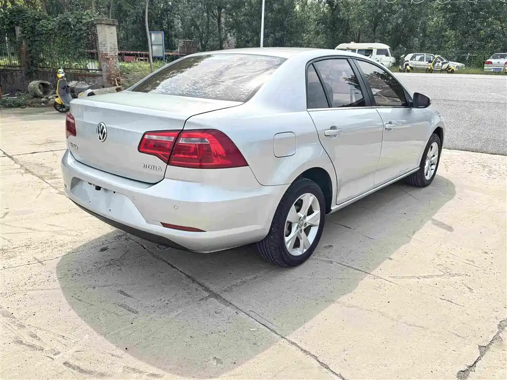 Volkswagen Bora — миниатюра 7