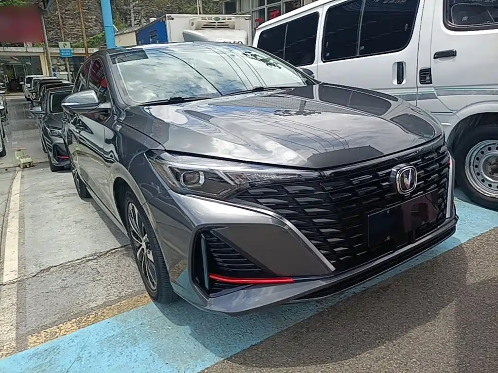 Changan Eado — миниатюра 4