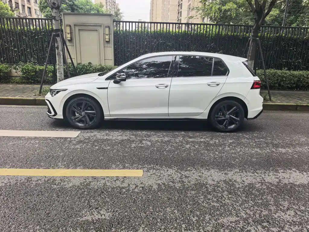 Volkswagen Golf — миниатюра 4