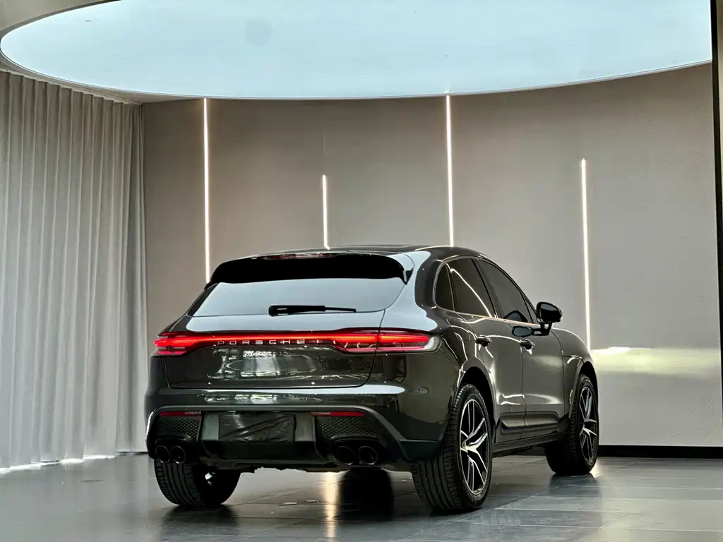 Porsche Macan — миниатюра 10