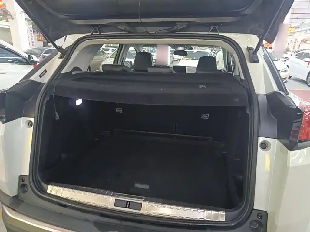 Peugeot 4008 — миниатюра 19