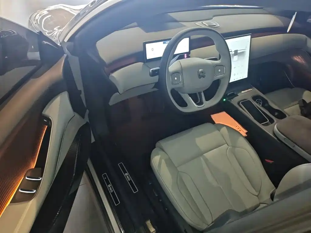 NIO ET5T — миниатюра 16