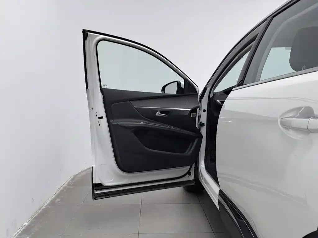 Peugeot 5008 — миниатюра 8