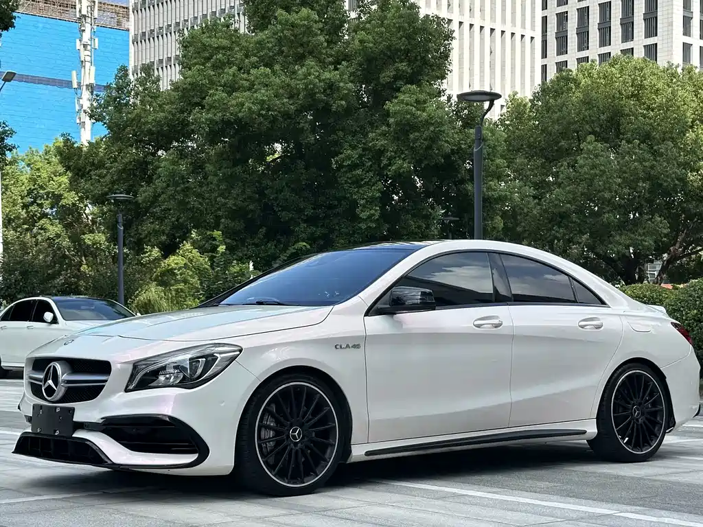 Mercedes-Benz CLA AMG
