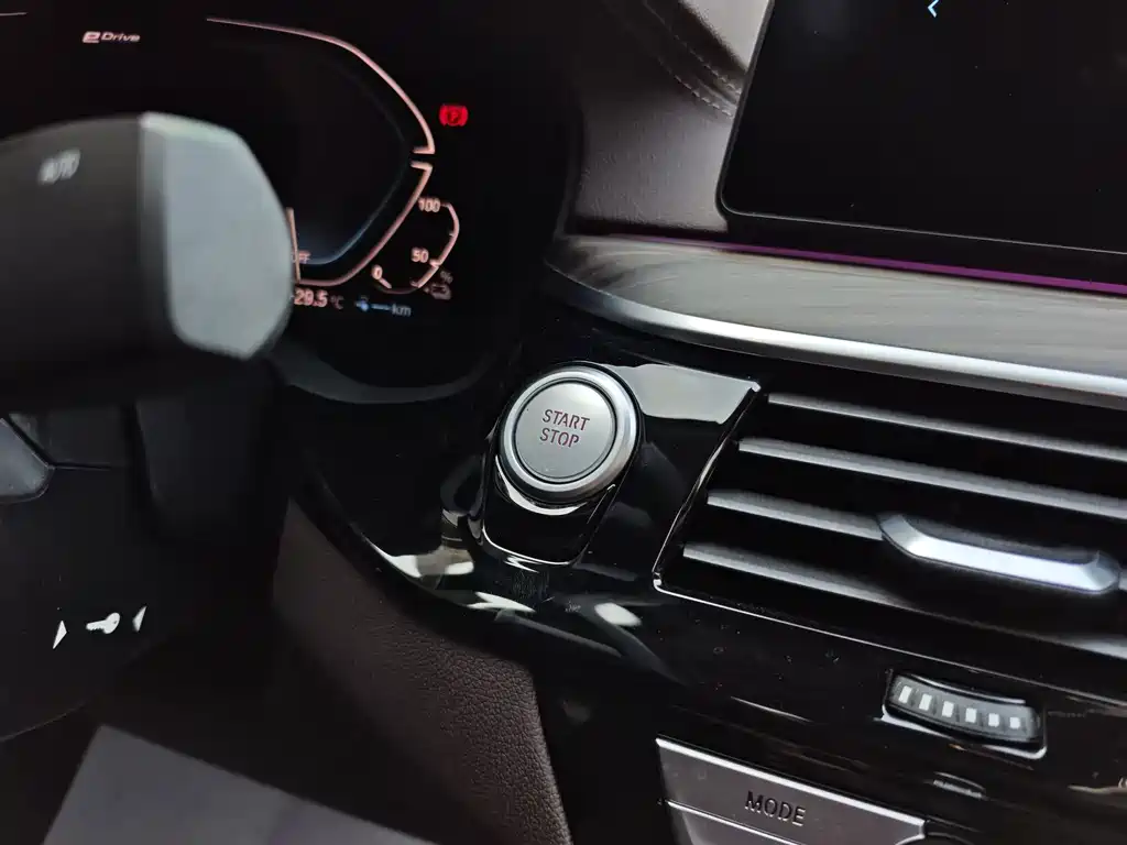 BMW 5 Series New Energy — миниатюра 36