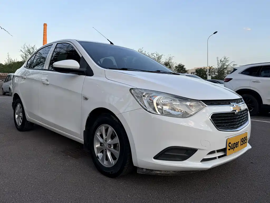 Chevrolet Sail — миниатюра 3