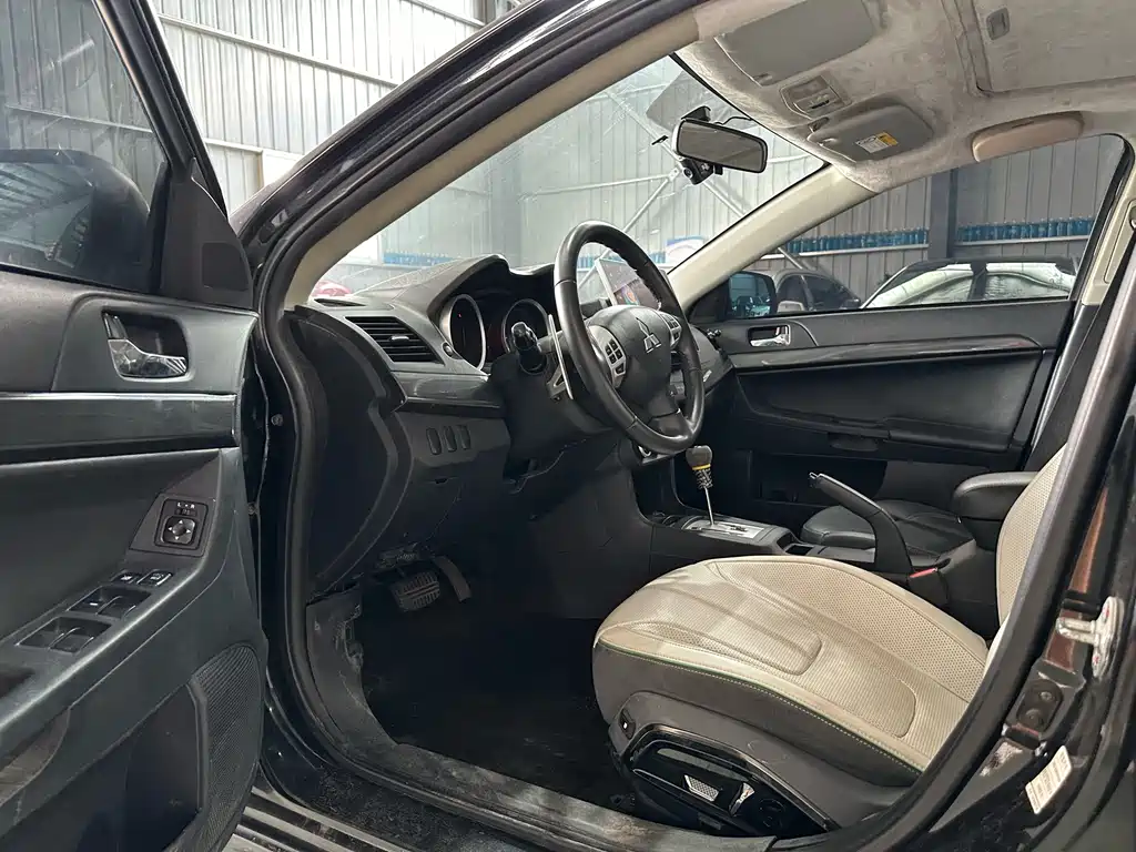 Mitsubishi Lancer EX — миниатюра 4