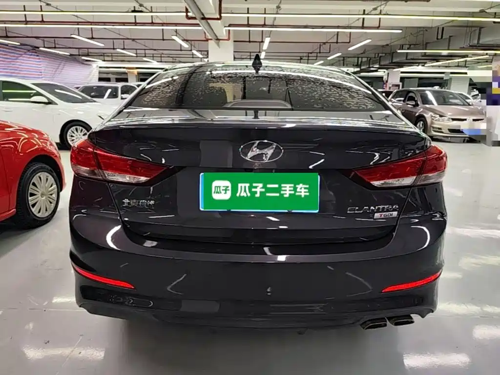 Hyundai Elantra — миниатюра 6