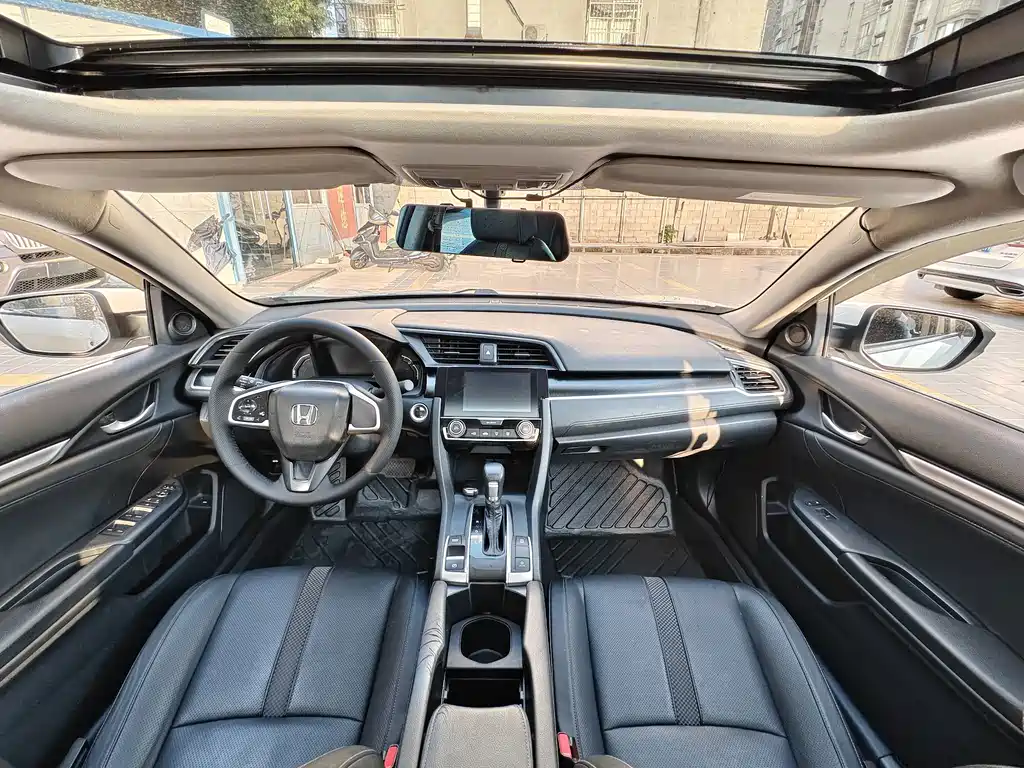 Honda Civic — миниатюра 6
