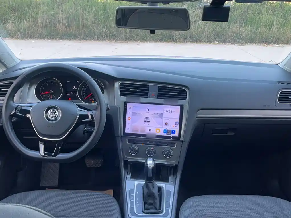 Volkswagen Golf — миниатюра 17