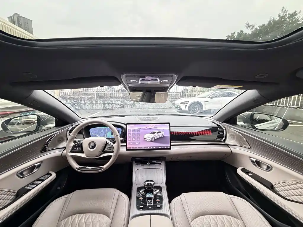 BYD Han — миниатюра 12